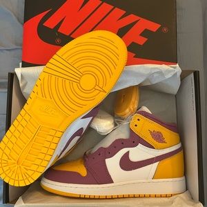 Air Jordan 1 Retro High Og Brotherhood